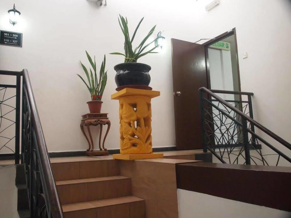 Sunnie Hotel Johor Bahru Exterior photo